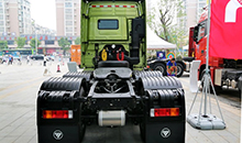 欧曼GTL超能版后侧图