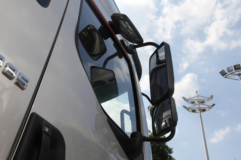 霸龙康明斯M7C后视镜