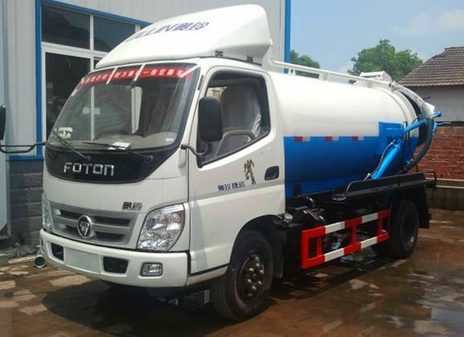 福田汽车奥铃吸粪车（国四）CLQ5150GXE4BJ