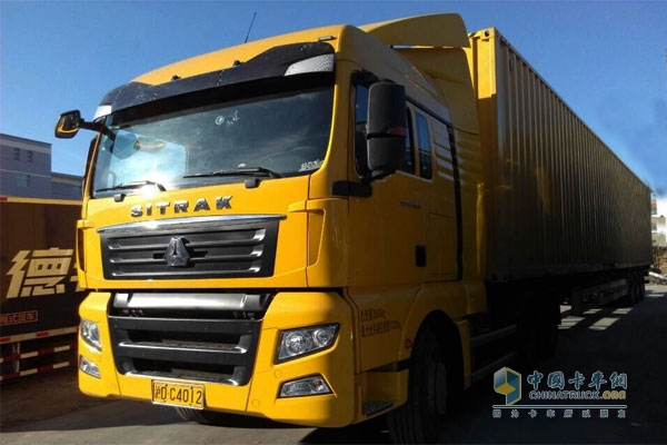 中国重汽 SITRAK5 440马力 国四万博体育app下载入口