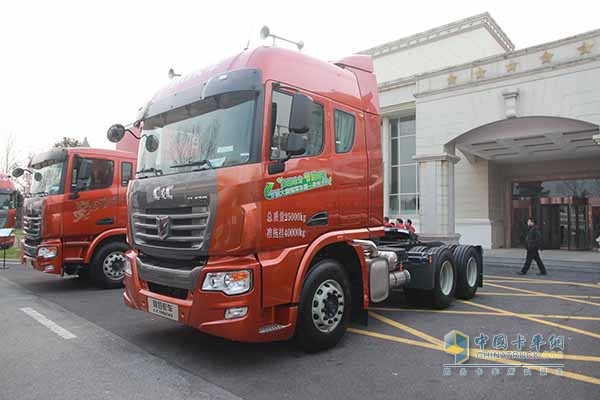 联合卡车 玉柴 340马力 国四 6X2 万博体育app下载入口

