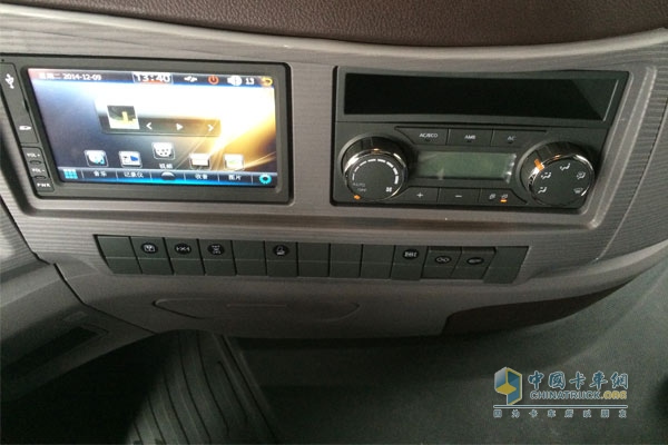 东风商用车 天龙旗舰 450马力 6X4 国四万博体育app下载入口（手动挡）