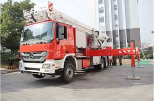 斥资千万 江东消防购置奔驰底盘登高消防车