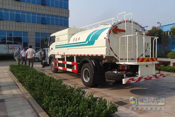 福田瑞沃中驰10 方高压清洗车