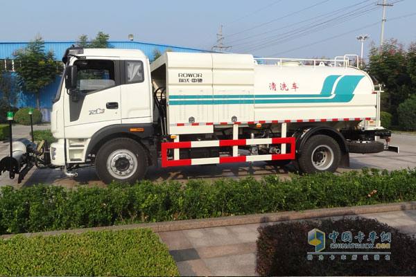 福田瑞沃中驰10 方高压清洗车