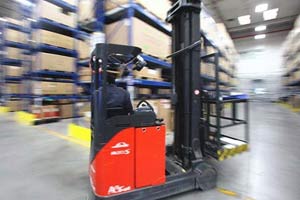 戴姆勒广州设定制零部件中心