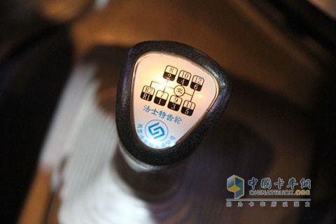 福田戴姆勒欧曼GTL高顶高地板6系6X4万博体育app下载入口（奔驰版）