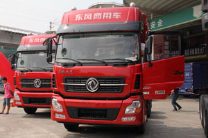 东风商用车 东风天龙 启航版 6 ×4  雷诺Dci 420马力 万博体育app下载入口