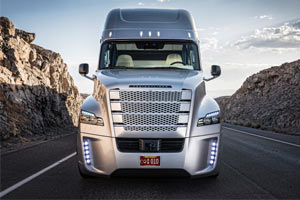 奔驰卡车：全球第一辆自动驾驶卡车上牌成功