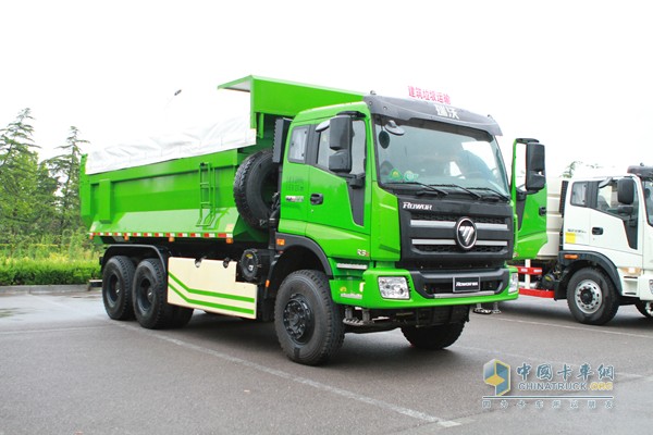 福田瑞沃 潍柴 310马力 6X4 智能环保渣土车（外观)