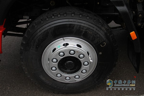 福田瑞沃 潍柴 270马力 8X4 自卸车（外观）