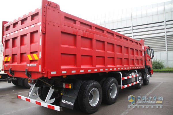 福田瑞沃 潍柴 270马力 8X4 自卸车（外观）