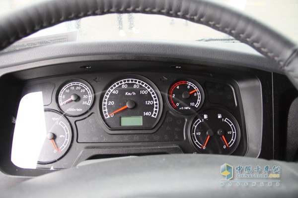 福田瑞沃 潍柴 270马力 8X4 自卸车