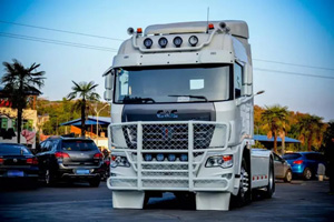 “我为车狂”：中国首辆由卡车司机参与的深度改装卡车