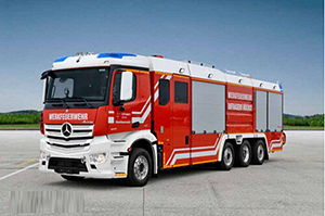 奔驰Antos3251底盘卢森堡亚三剂联用消防车交付