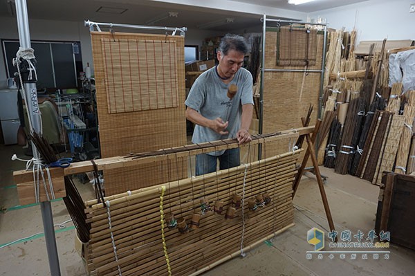 铃木先生演示制作