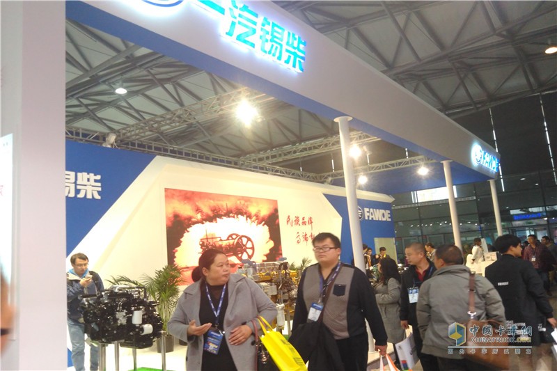 一汽解放 J6P重卡 60周年纪念版 460马力 6X4 国五万博体育app下载入口(CA4250P66K24T1A1E5)