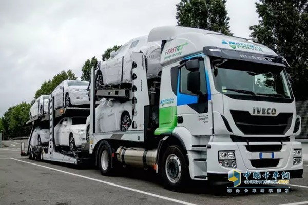 New Stralis NP万博体育app下载入口
