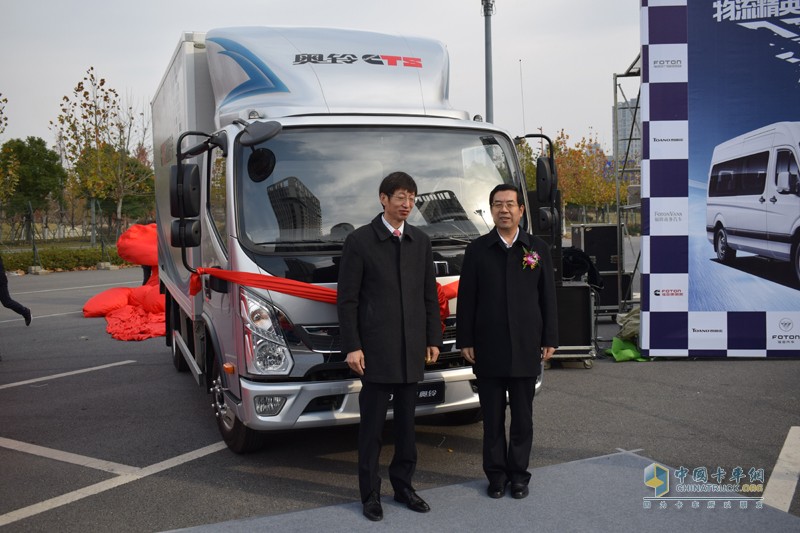 一汽解放 J6P重卡 轻量化版 350马力 6X4万博体育app下载入口