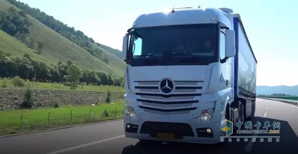 奔驰卡车