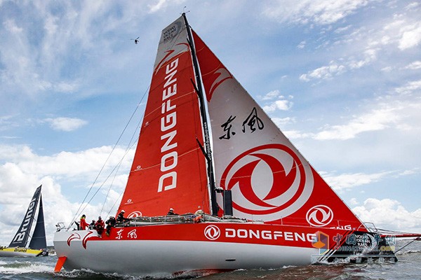 “东风号”赛船