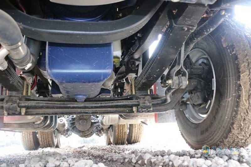 大运 新N8V重卡 430马力 6X4 LNG万博体育app下载入口
 