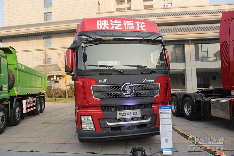 陕汽重卡 德龙X3000 580马力 4X2 万博体育app下载入口
