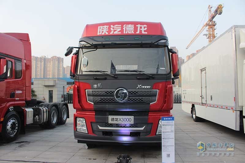 陕汽重卡 德龙X3000 黄金之星强劲版 6×4 550马力 国五万博体育app下载入口
