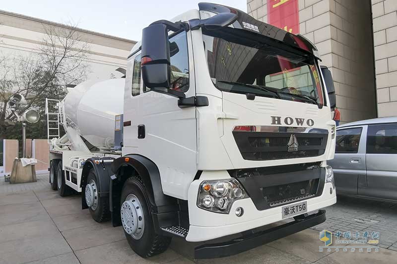 中国重汽 HOWO T5G 440马力 8×4 搅拌车
