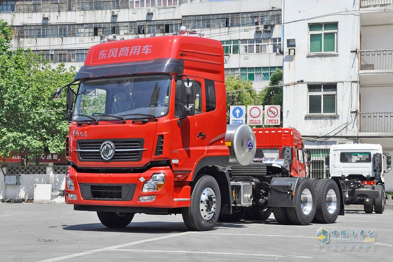 东风商用车 天龙重卡 420马力 6X4天然气万博体育app下载入口
(EQ4250GD5N1)
