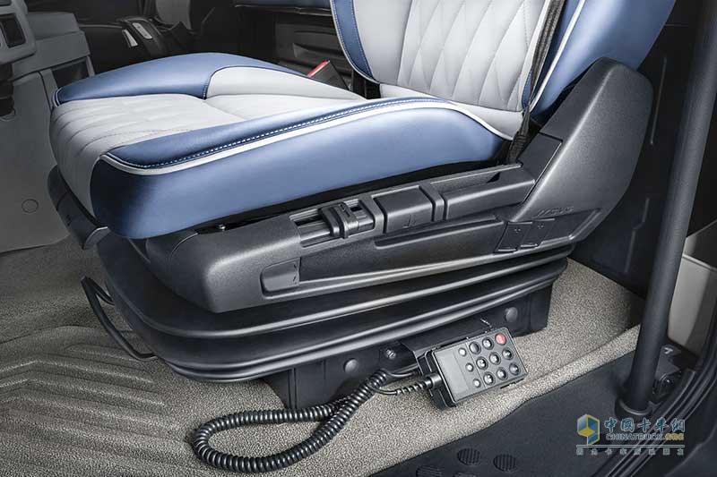 福田 欧曼EST-A 6系重卡 智能卡车 460马力 6X4 AMT自动挡万博体育app下载入口
