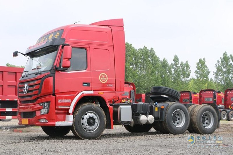 大运 N8V重卡 标载型 430马力 6X4万博体育app下载入口
(CGC4250D5ECCE) 