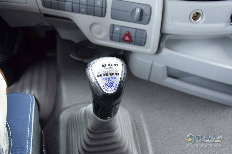 福田戴姆勒 欧曼GTL 6X4康明斯 X12 460 国六万博体育app下载入口