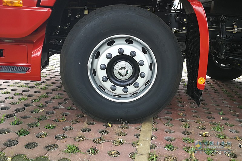 福田戴姆勒 欧曼 EST 绿通之星 8X4 康明斯X12 430马力国六箱式载货车