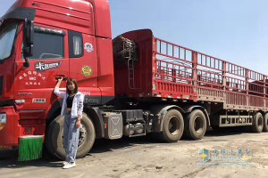 90后+女司机+快手网红  小姑娘许开敏与东风商用车的故事已过十年