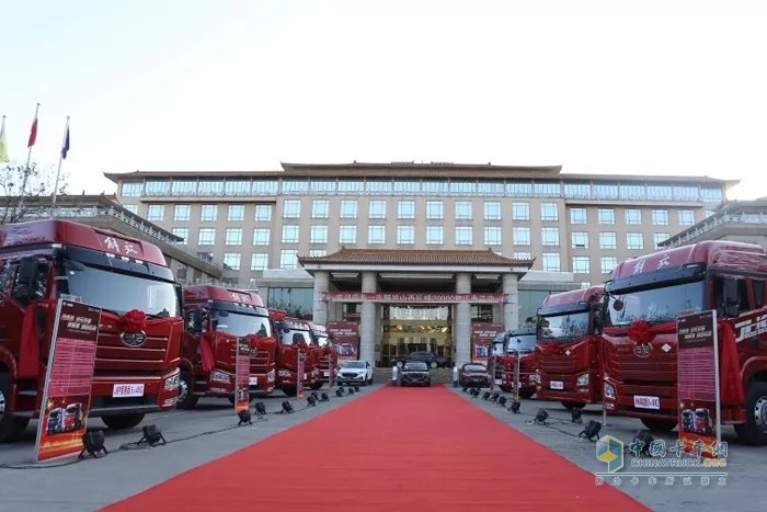 一汽解放 解放J7 解放J6P 万博体育app下载入口
