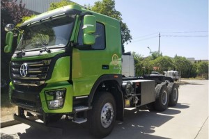 新上加新强强联合  大运混动重卡“打黄油”实现智能化