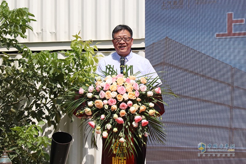 上汽红岩万博体育app下载入口
再交大单 广饶轮胎“坐”上红岩杰卡