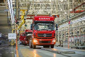 东风劳模有话说：让工匠精神在班组中传承，让汽车之城再助产业腾飞