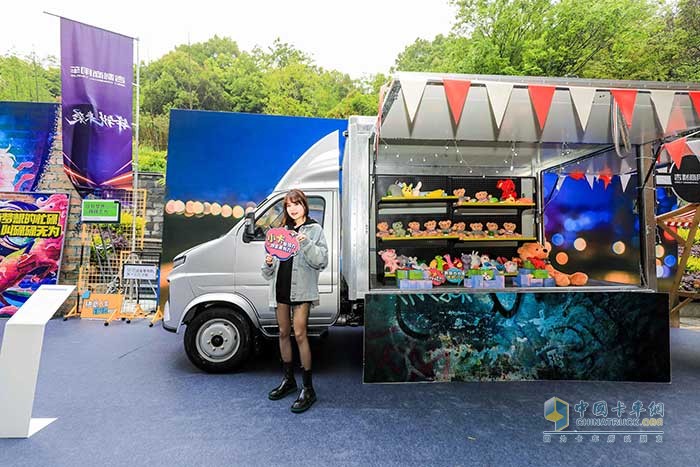 吉利商用车3.5吨锋锐小卡来袭 上市当天获万台订单