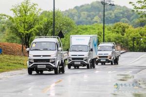 吉利商用车3.5吨锋锐小卡来袭 上市当天获万台订单