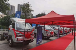 再掀新一轮销售热潮 重汽HOWO智相轻卡登陆广州