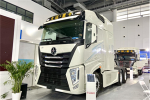 8储氢罐+410km续航!大运V9氢燃料牵引全面解析
