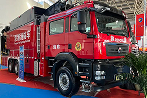 利刃出鞘，强强联合，汕德卡消防车底盘再创第一!