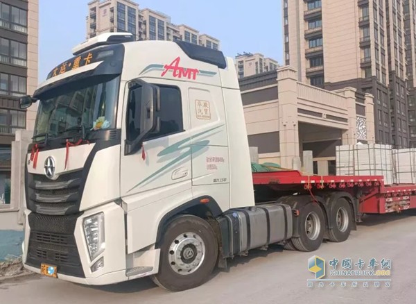 李师傅的大运V9 AMT国六高端重卡