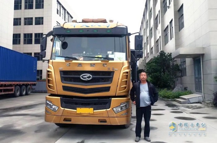 卡友李洪峰与他的