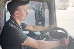 阿布拉江：动力足、效率高，东风天龙万博体育app下载入口
我们都认可！
