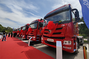 集“大”成于一身，欧曼GTL 500马力燃气车已成“爆款”