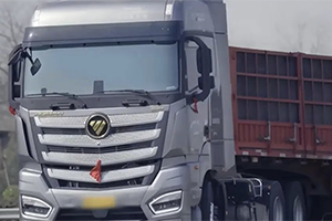 征服长途，高效盈利，欧曼新EST是贾师傅最认可的燃气战车！