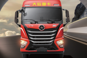 煤炭运输用什么车？这款大运V7H燃气重卡谁开谁赚！